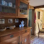 Historic Swiss In Rosalie ホームステイ Brunnadern