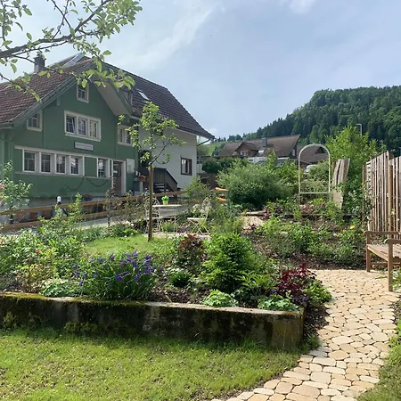 Historic Swiss Room Mit Garten منزل للإقامة